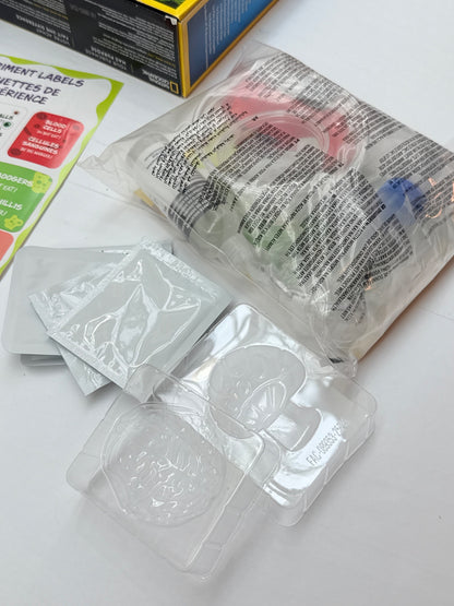 New - National Geographic Completely Gross Chemistry Set