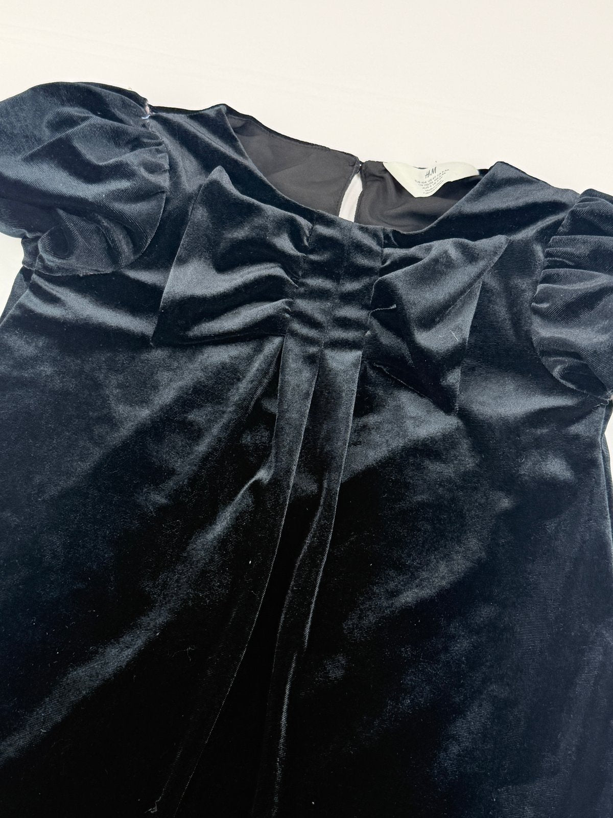 H&M Black Velvet Bow Dress Size 3-4Y