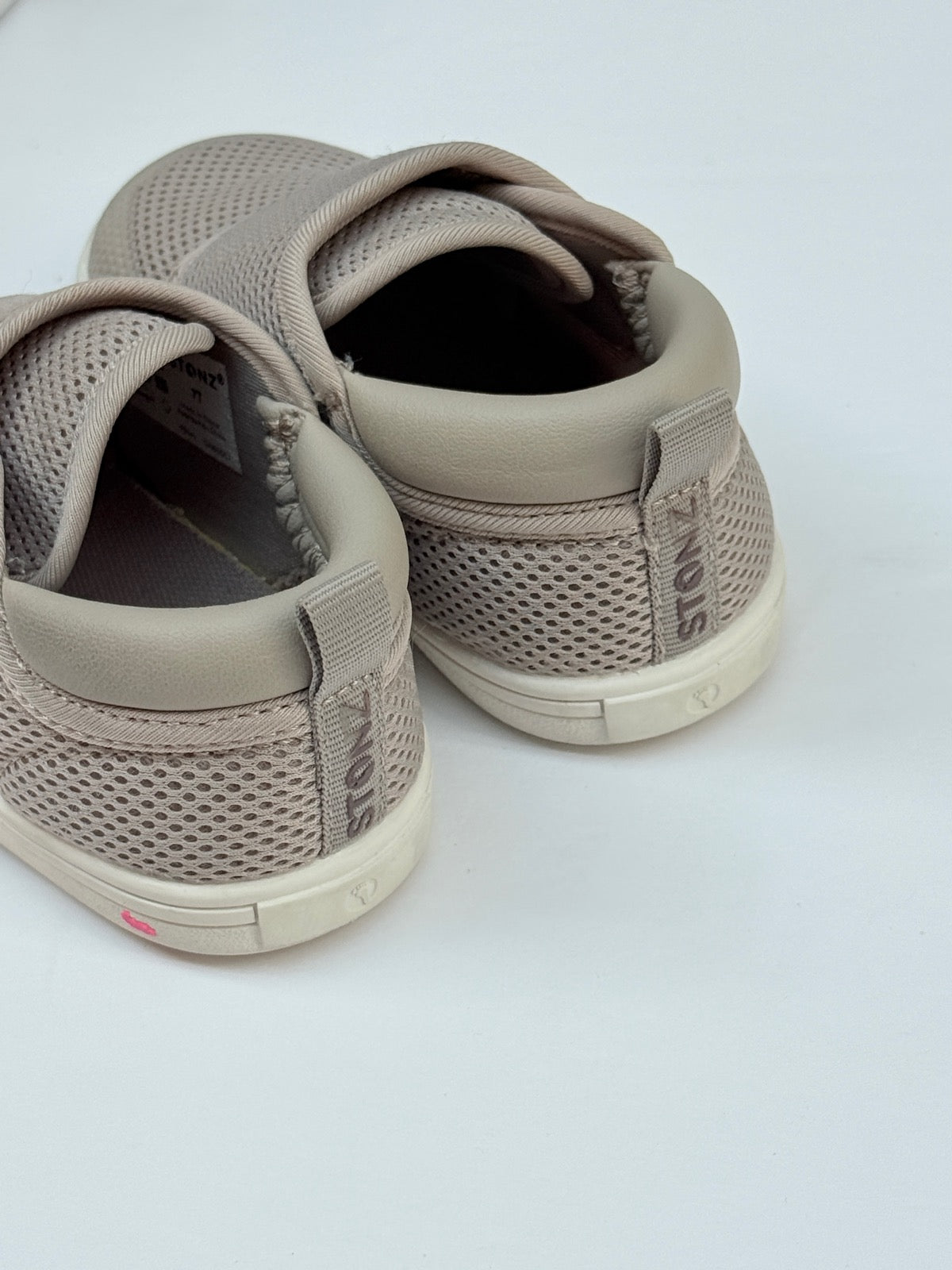 Stonz Cruiser Toddler Sneaker Duna Size 7T