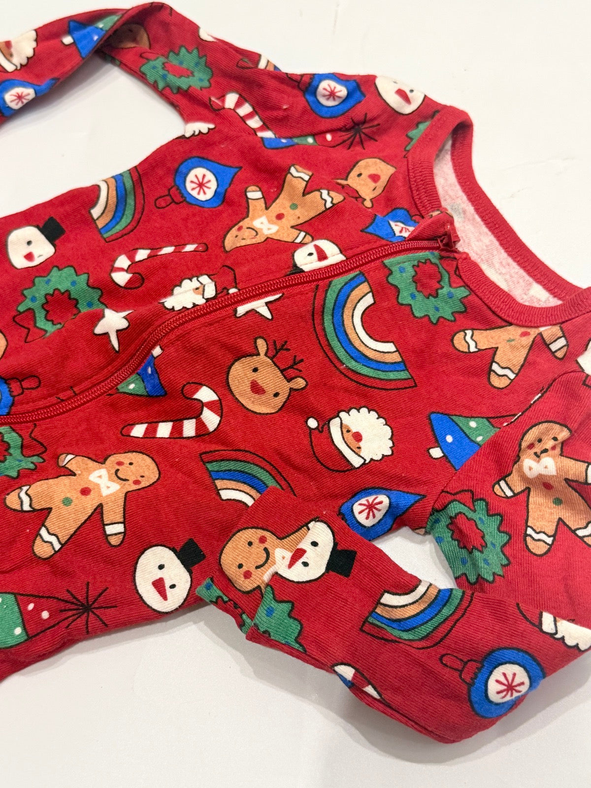 Joe Fresh Christmas Footed Sleeper 6-12m