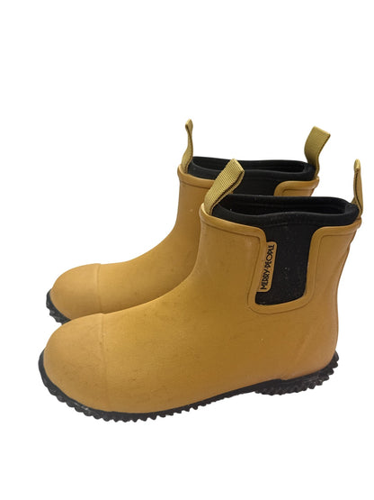 Merry People Chelsea Boot Yellow Size 1