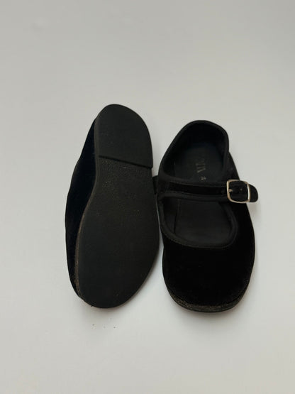 Zara Black Velvet Mary Jane Shoes Size 9