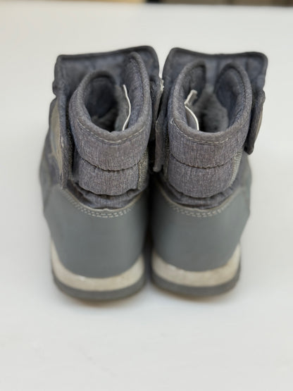Jan & Jul Gray Winter Boot US 7.5