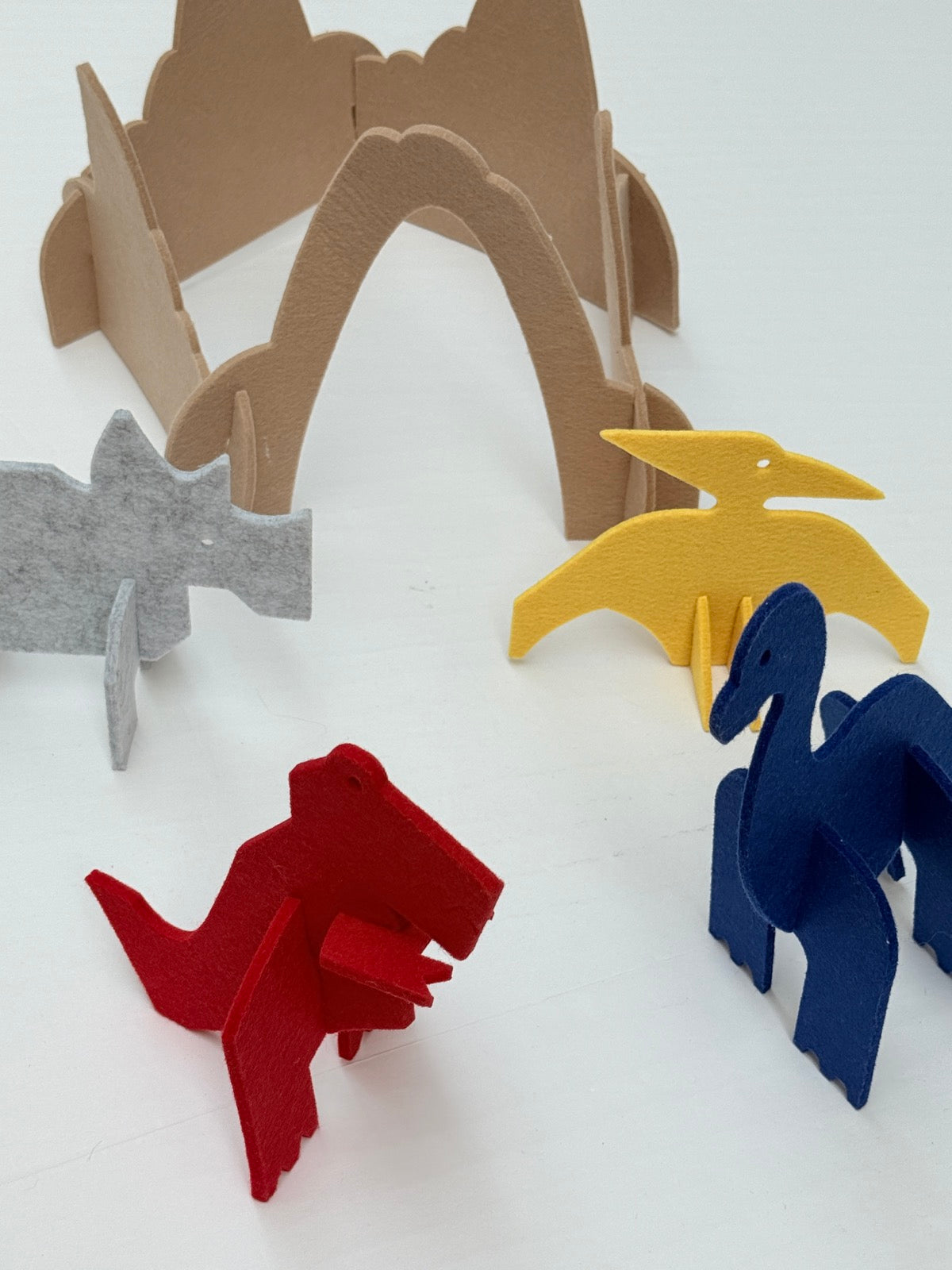 Cate & Levi Felt Dinosaur Playset with Cave