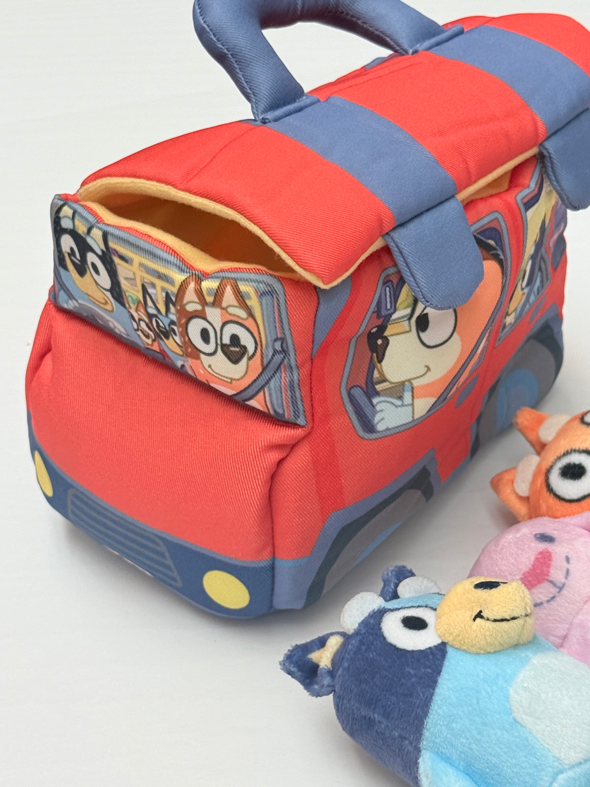 Bluey Car Carrier 5-Piece Plush Playset