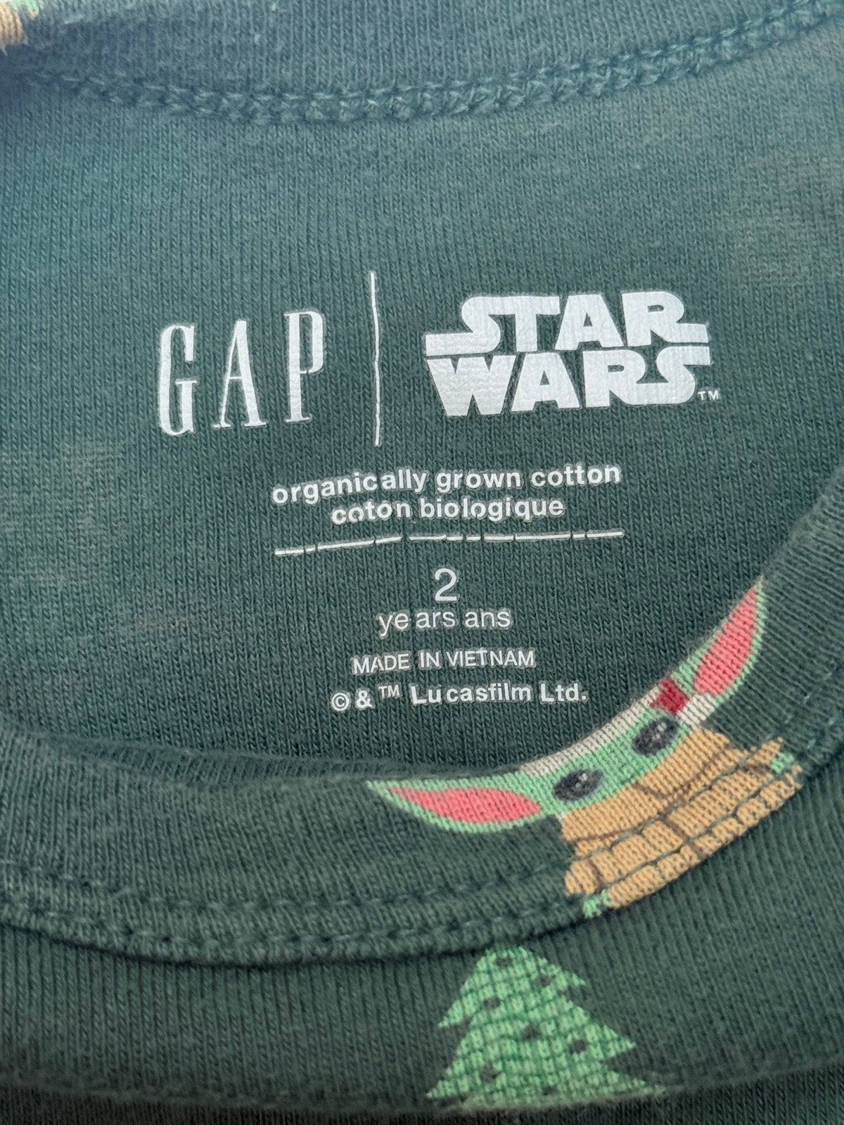 Gap Star Wars Baby Yoda Christmas Pajama Set 2T