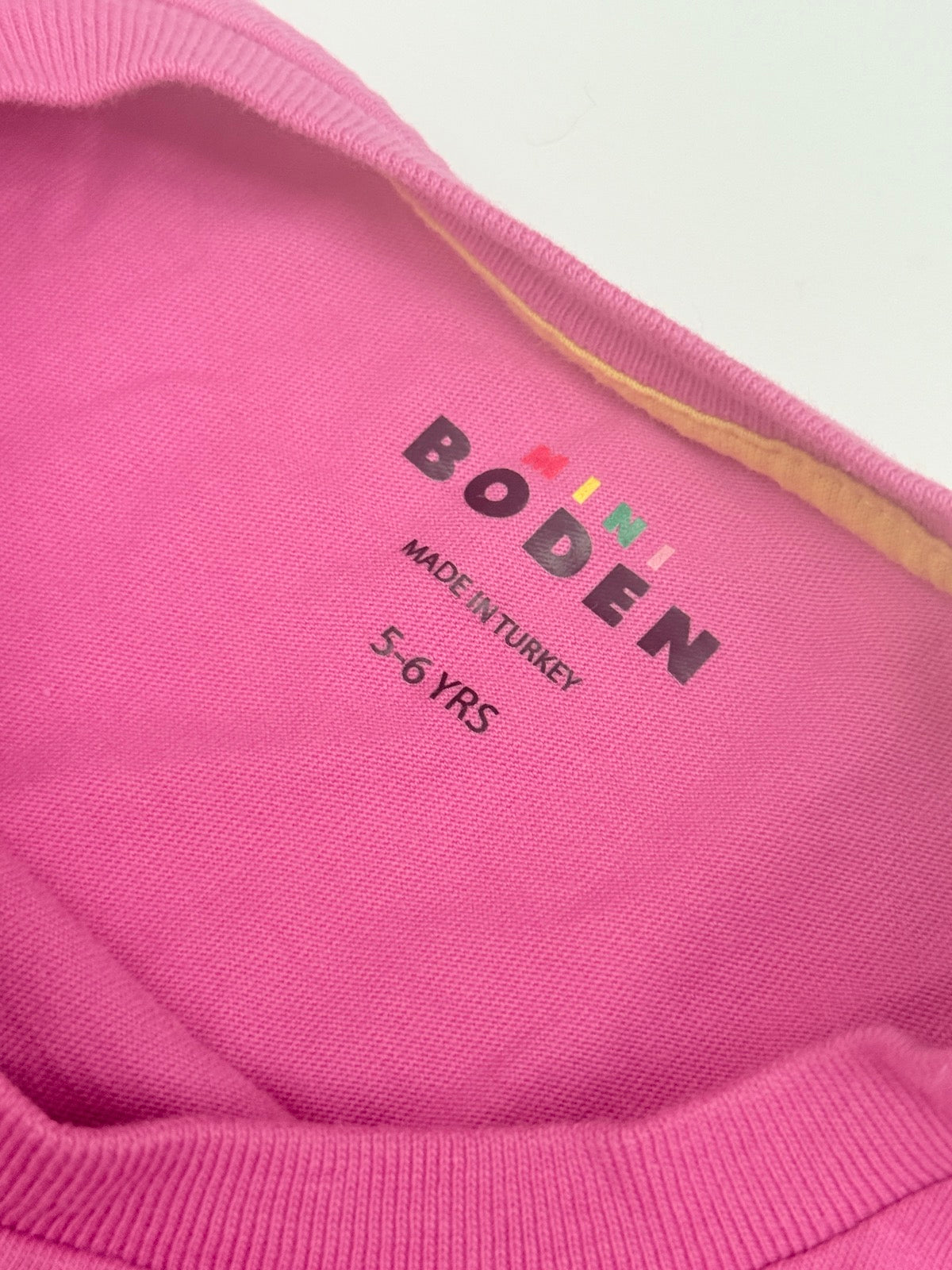 Mini Boden Pink Dog Embroidered T-Shirt 5-6Y