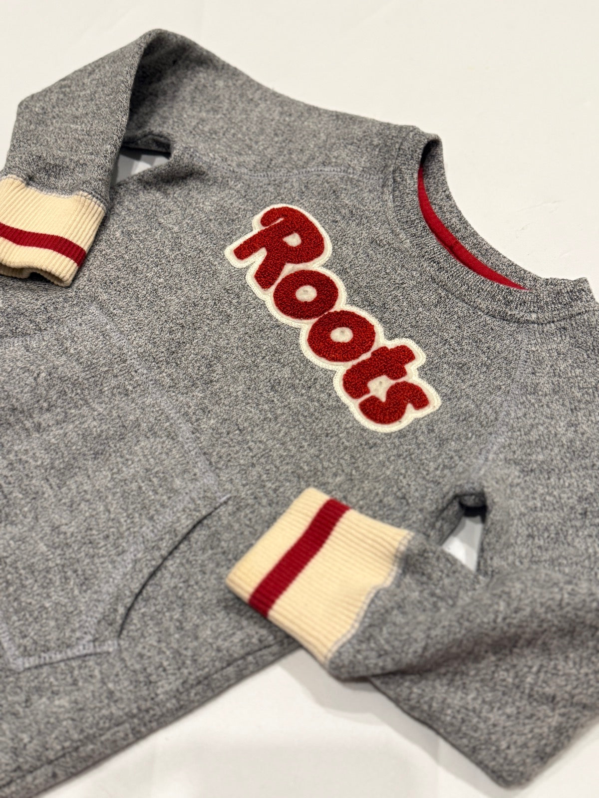 Roots Cabin Gray Crewneck Sweatshirt 3T