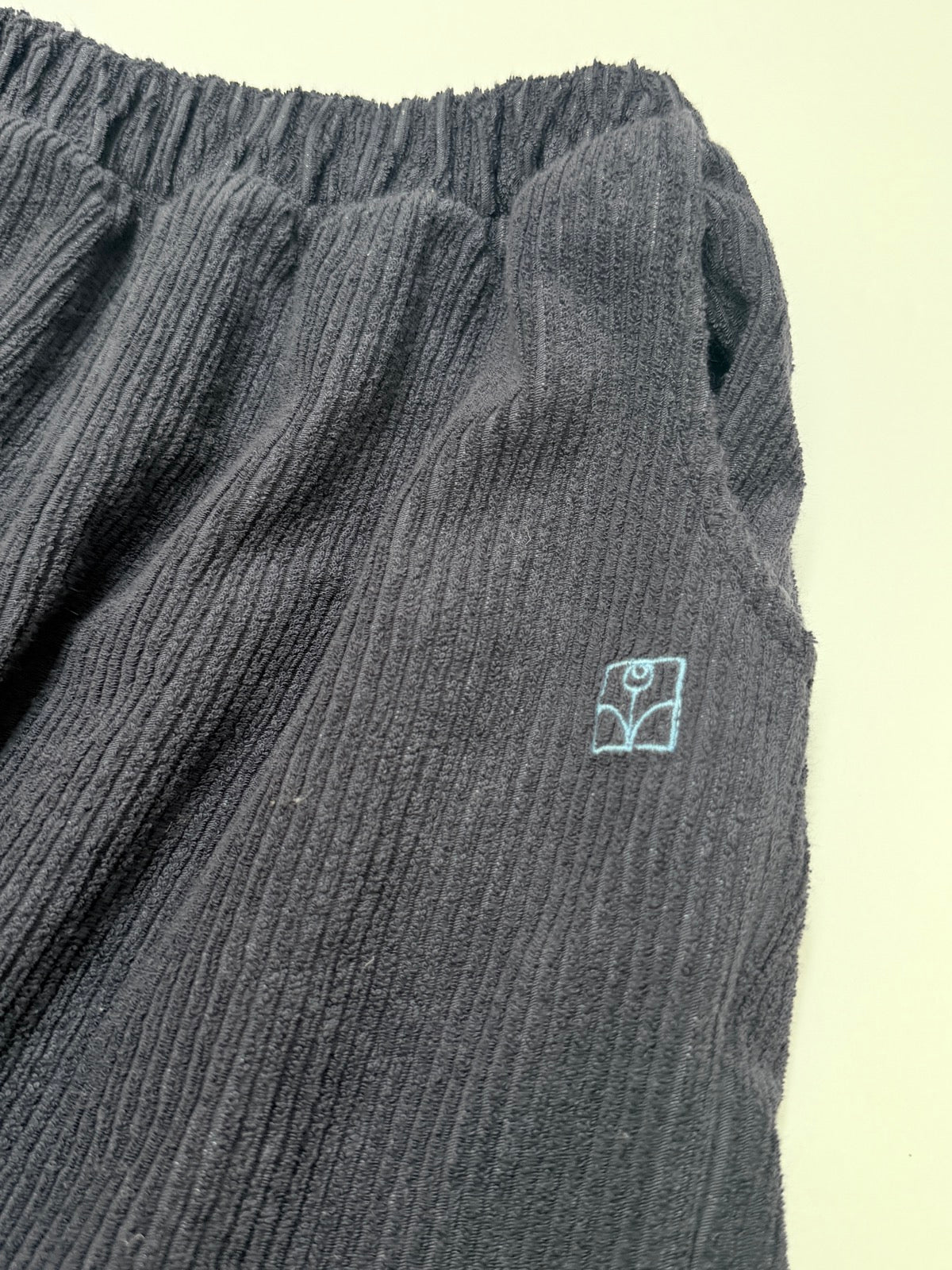 The Campamento Navy Corduroy Shorts 9/10Y