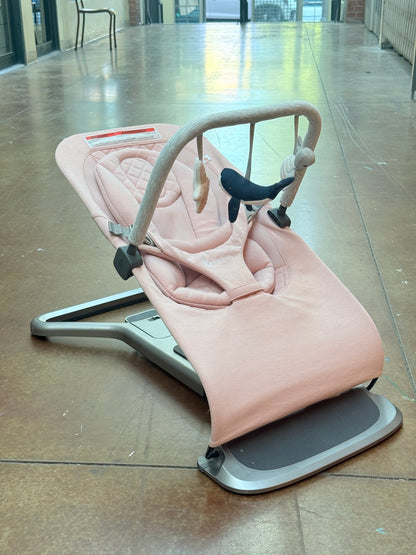 Ergobaby Evolve 3-in-1 Bouncer Blush Pink