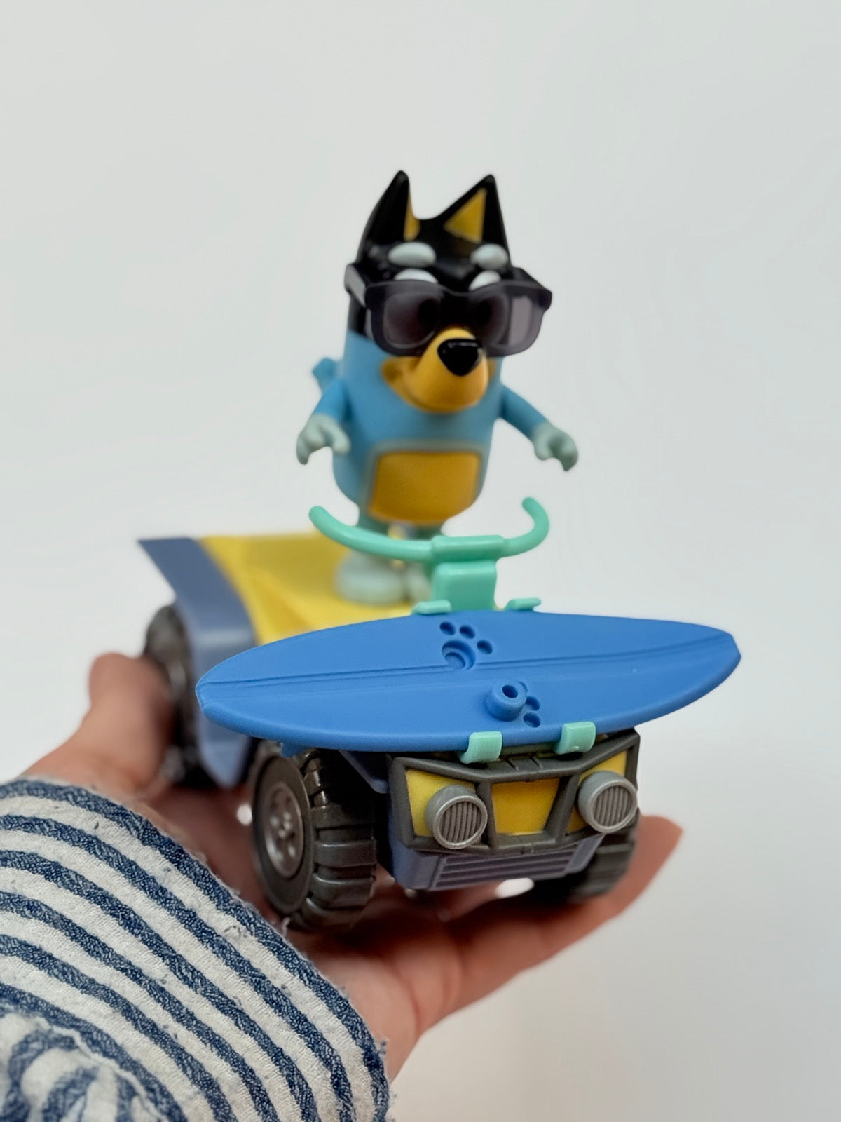 Bluey Bandit Beach Buggy Vehicle with Figure