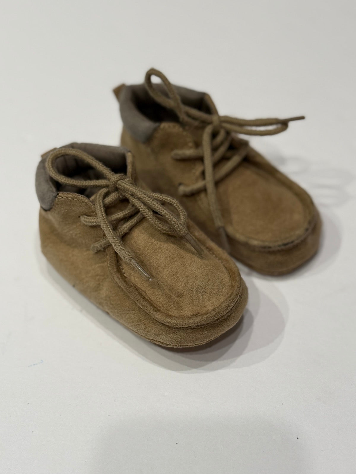 Old Navy Walabee Boot Tan 6-12M
