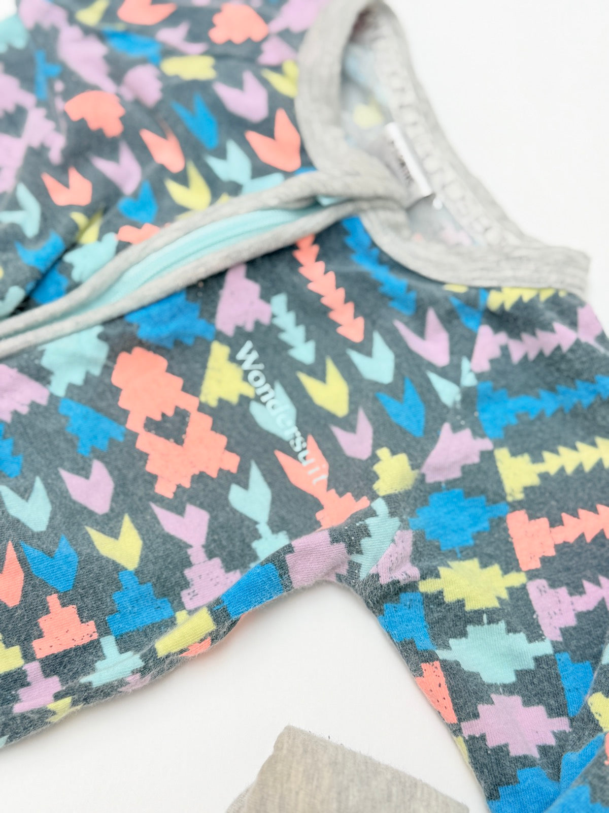Bonds Wondersuit Aztec Print Sleeper 6-12M