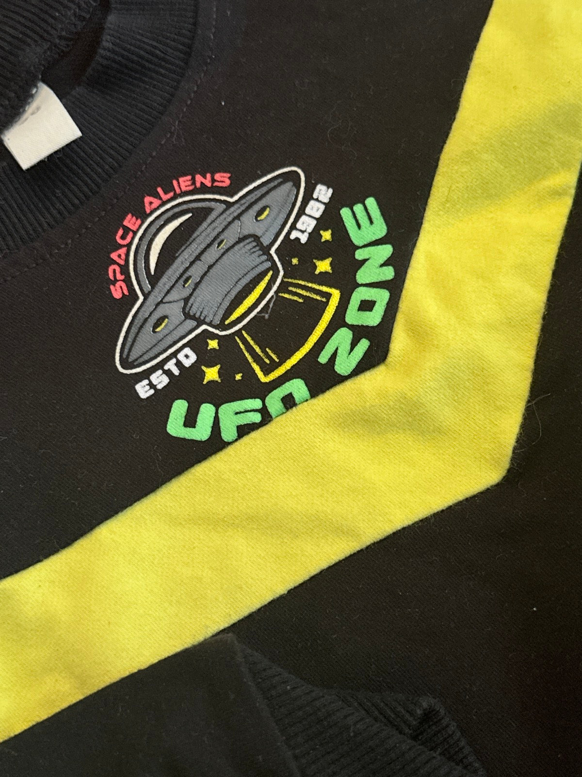 UFO Zone Space Aliens Sweatshirt Size 18m