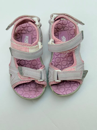 Khombu Pink Sport Sandals Size 7