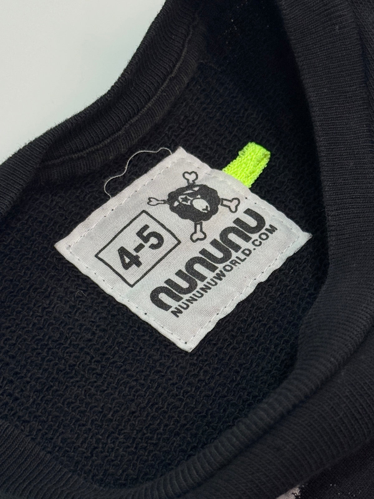 Nununu Black Skull Sweatshirt 4-5