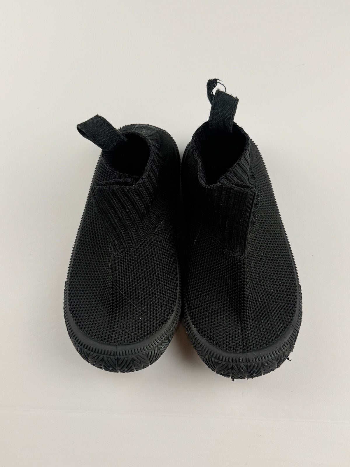 Jan & Jul Black Knit Slip-On Shoes 6-6.5