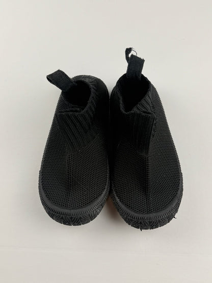 Jan & Jul Black Knit Slip-On Shoes 6-6.5