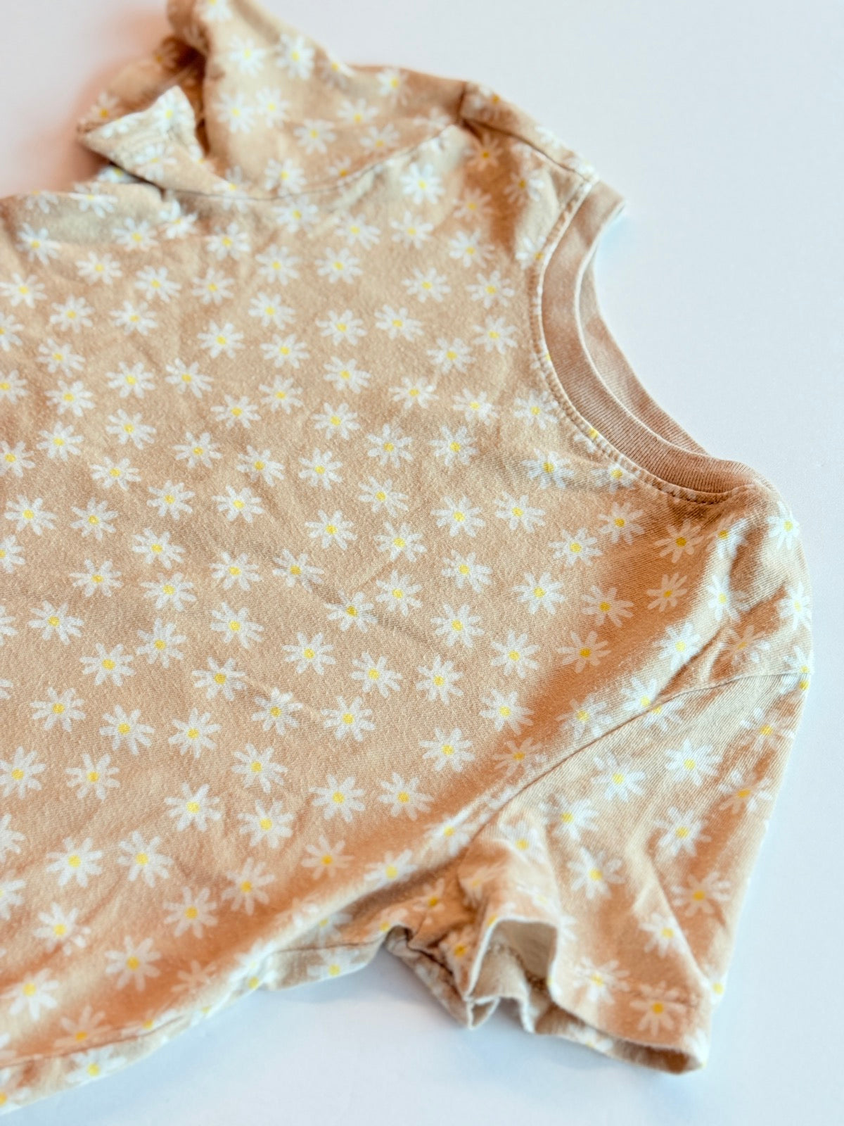 Old Navy Daisy Print T-Shirt 4T