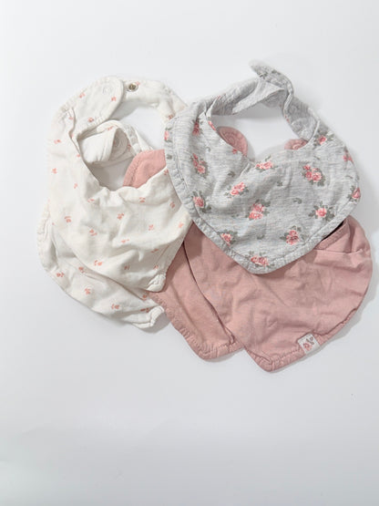Floral Bandana Bib Set One Size