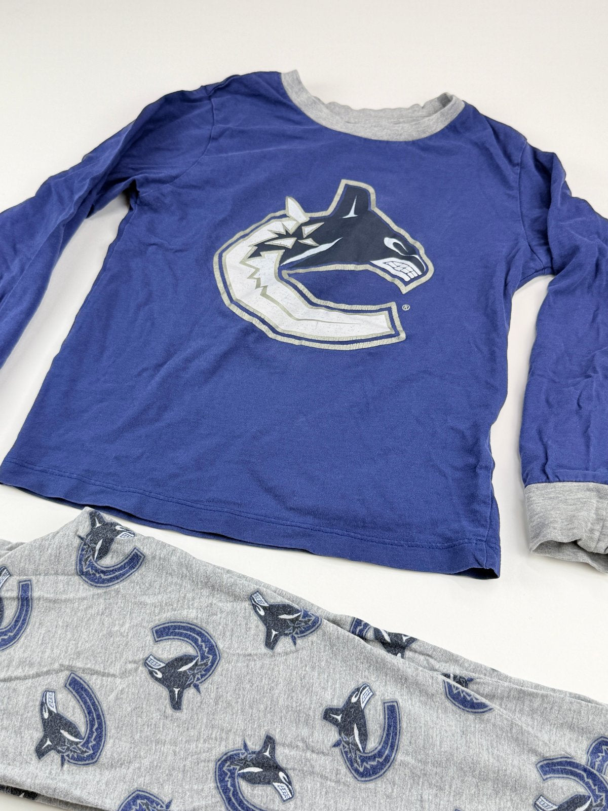 NHL Vancouver Canucks Pajama Set Size 6