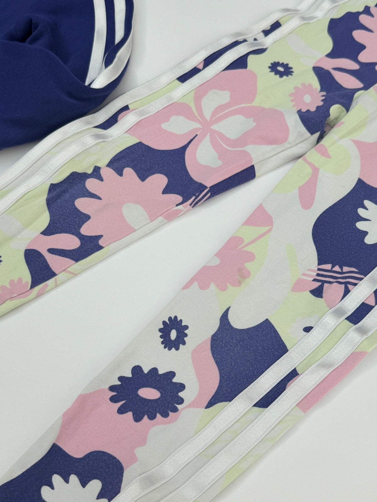 Adidas Originals Floral Hoodie & Legging Set 4/5Y