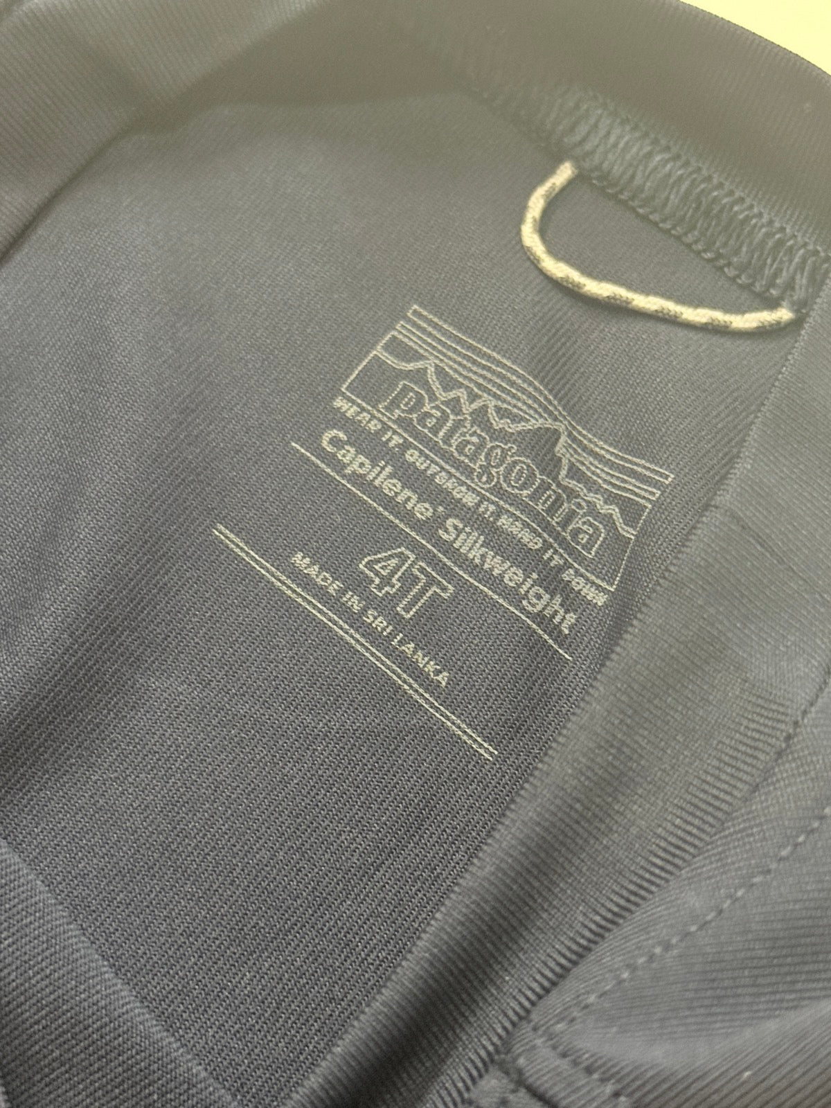 Patagonia Capilene Silkweight Camp With Friends Top 4T