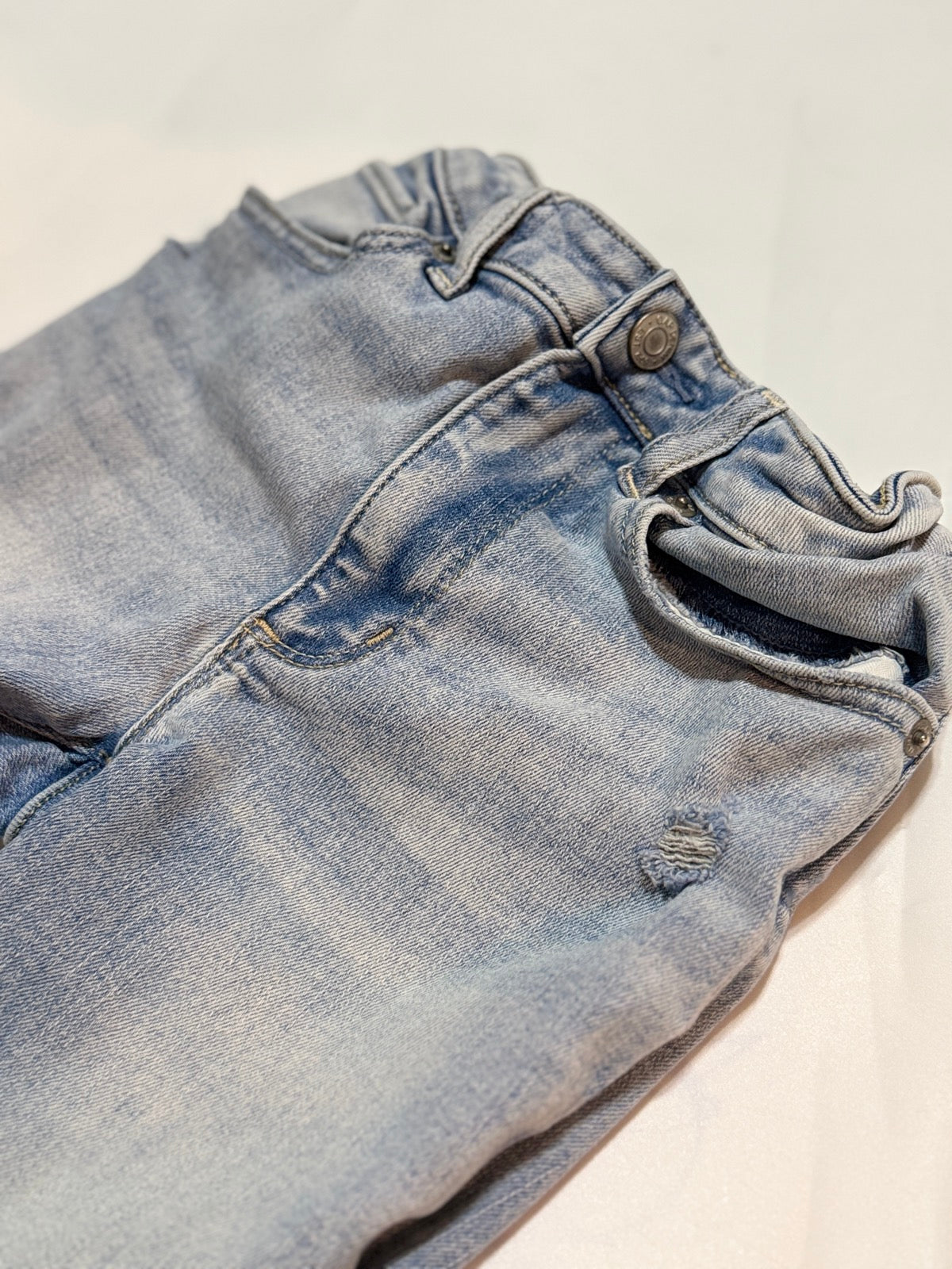 Gap Denim Light Wash Distressed Jeans Size 10