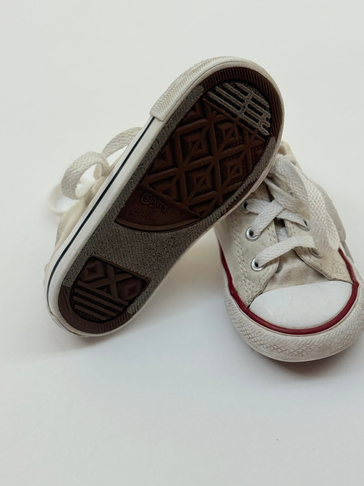 Converse All Star Low Top Sneakers Size 7