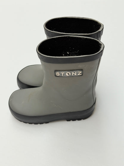 Stonz Rain Boots Toddler Grey with Liners US6
