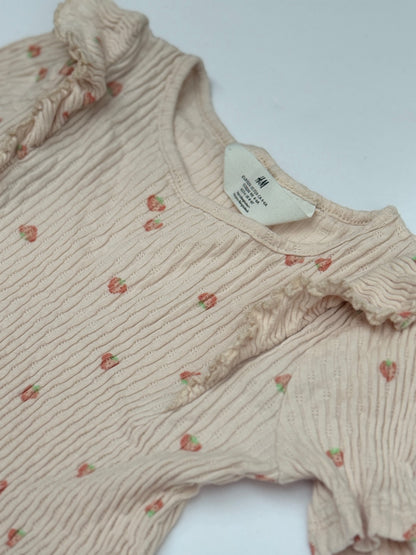 H&M Strawberry Print Ruffle Top 5T/6