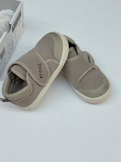Stonz Cruiser Toddler Sneaker Duna Size 7T