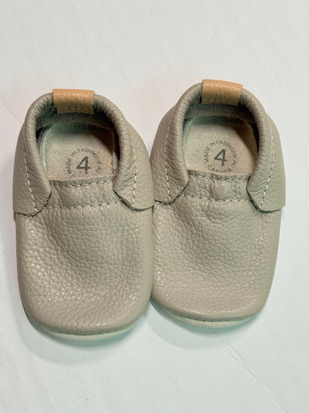Heyfolks Beige Leather Baby Moccasins Size 4
