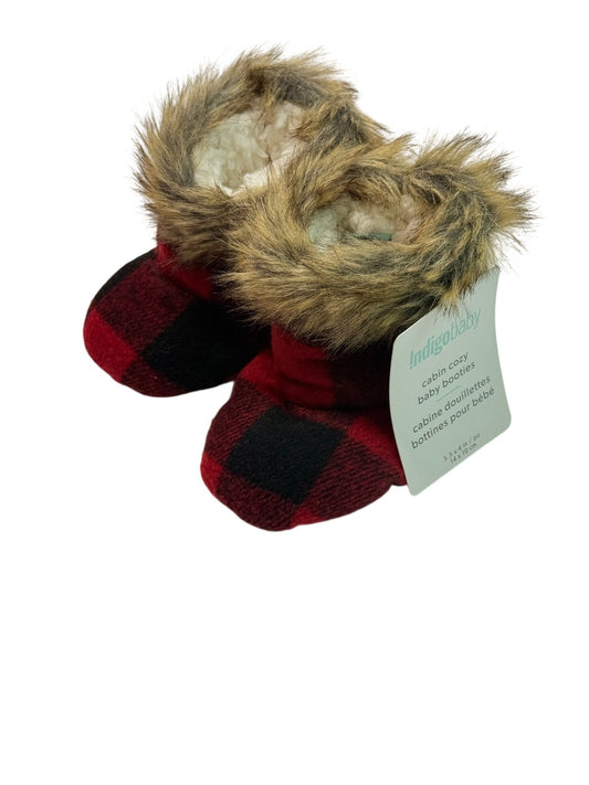 NWT - Indigo Baby Cabin Cozy Buffalo Plaid Baby Booties 0-12M