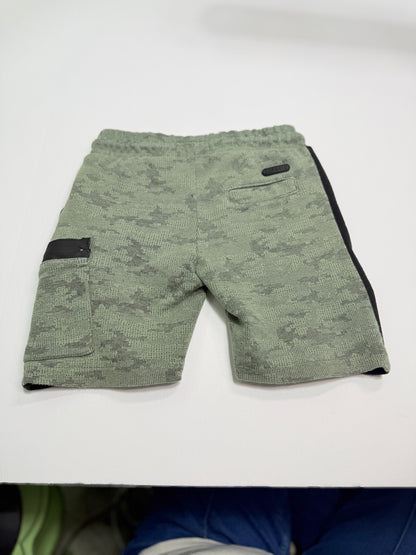 Ravagio Camo Green Shorts Size 6Y