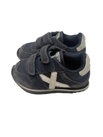 Munich Baby Sneakers Navy Suede Size 20
