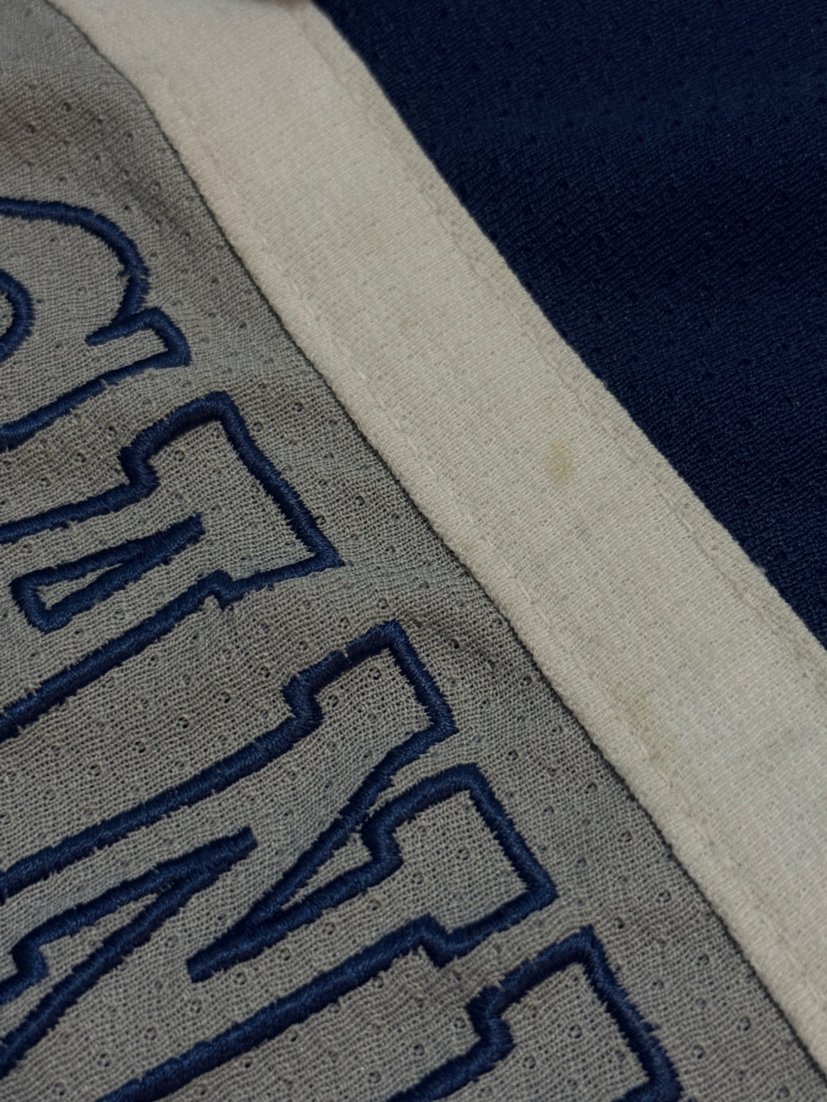 Majestic Vancouver Canucks Hockey Jersey Size 6