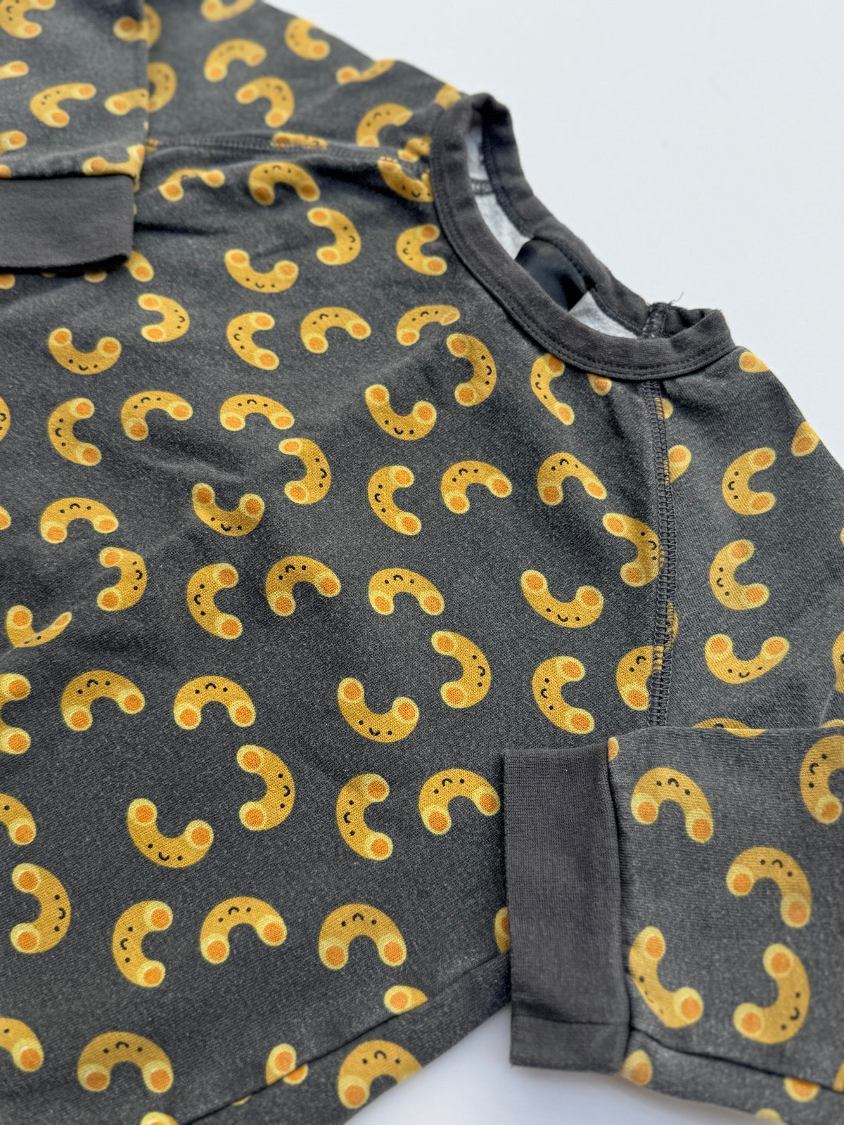 Whistle & Flute Mac & Cheese Sweatshirt 3-4Y