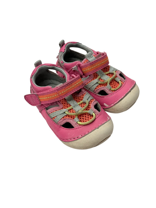 Stride Rite SM Tobias Sandals Size 4.5