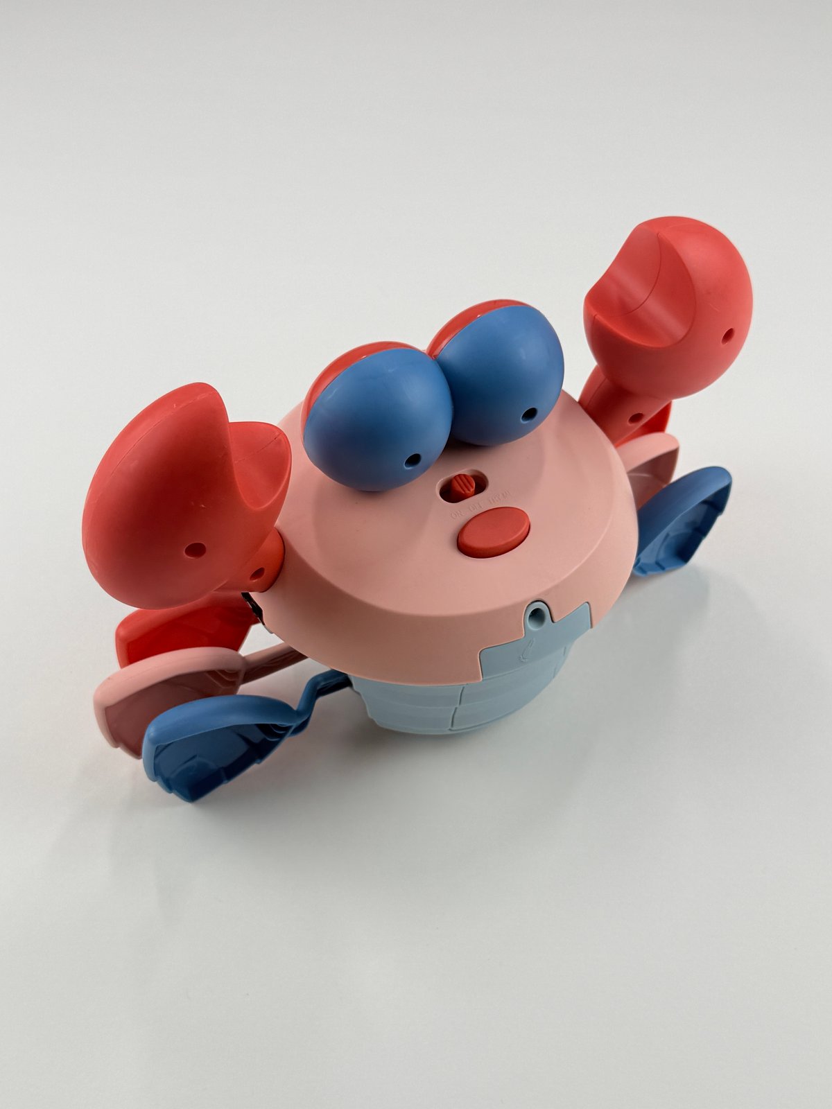 Hopscotch Lane Crawling Crab Toy