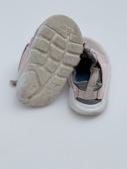Nike Flex Runner Toddler Sneaker Size 6C