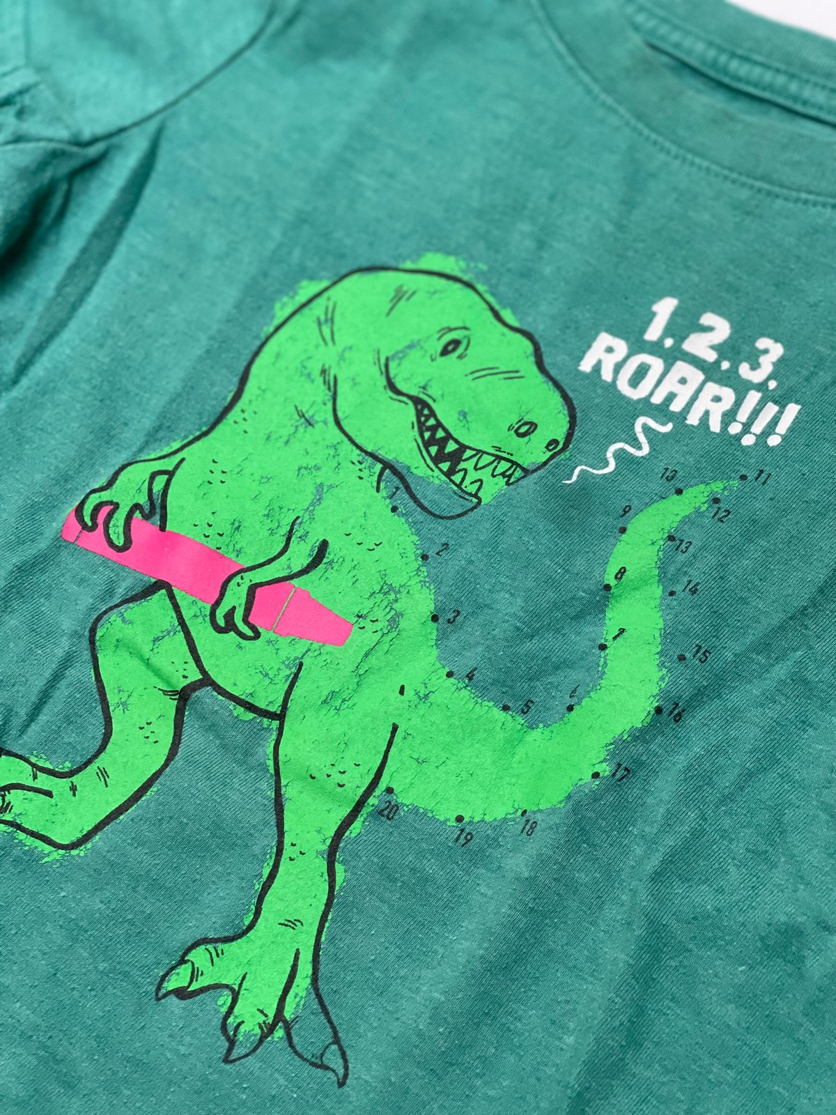 Cat & Jack Green Dinosaur T-Shirt 2T