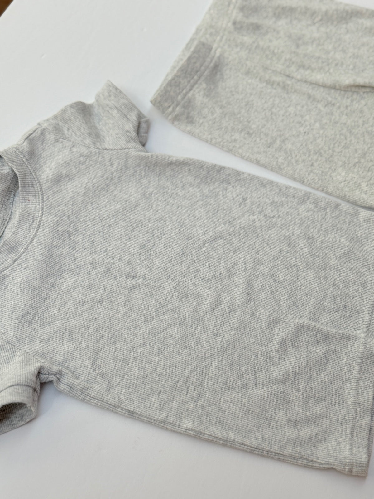 Old Navy Gray Ribbed Pajama Set 3T