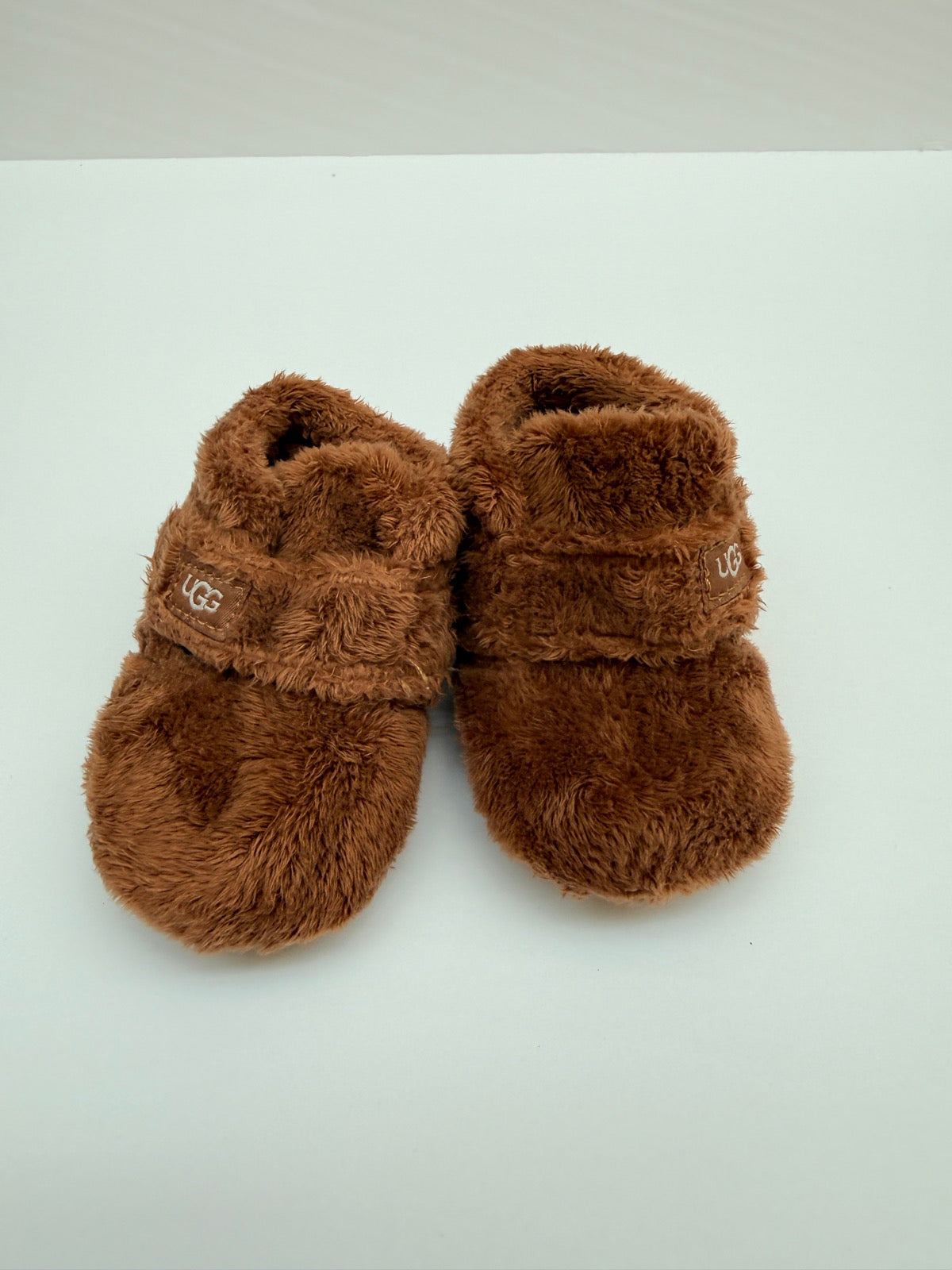 UGG Chestnut Fuzzy Baby Booties Size 2/3