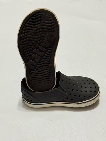 Native Miles Black Slip-On Shoes C8