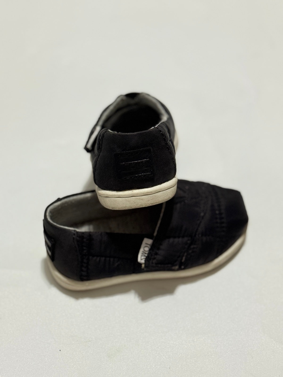 TOMS Black Quilted Slip-On Shoes Size 5
