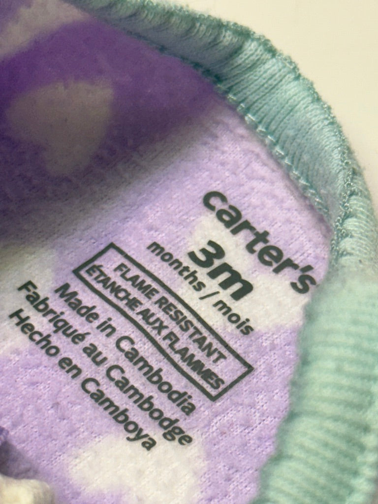 Dors-bien zippé en molleton pour bébé Carter’s avec imprimé cœurs et écusson agneau – 3 mois
