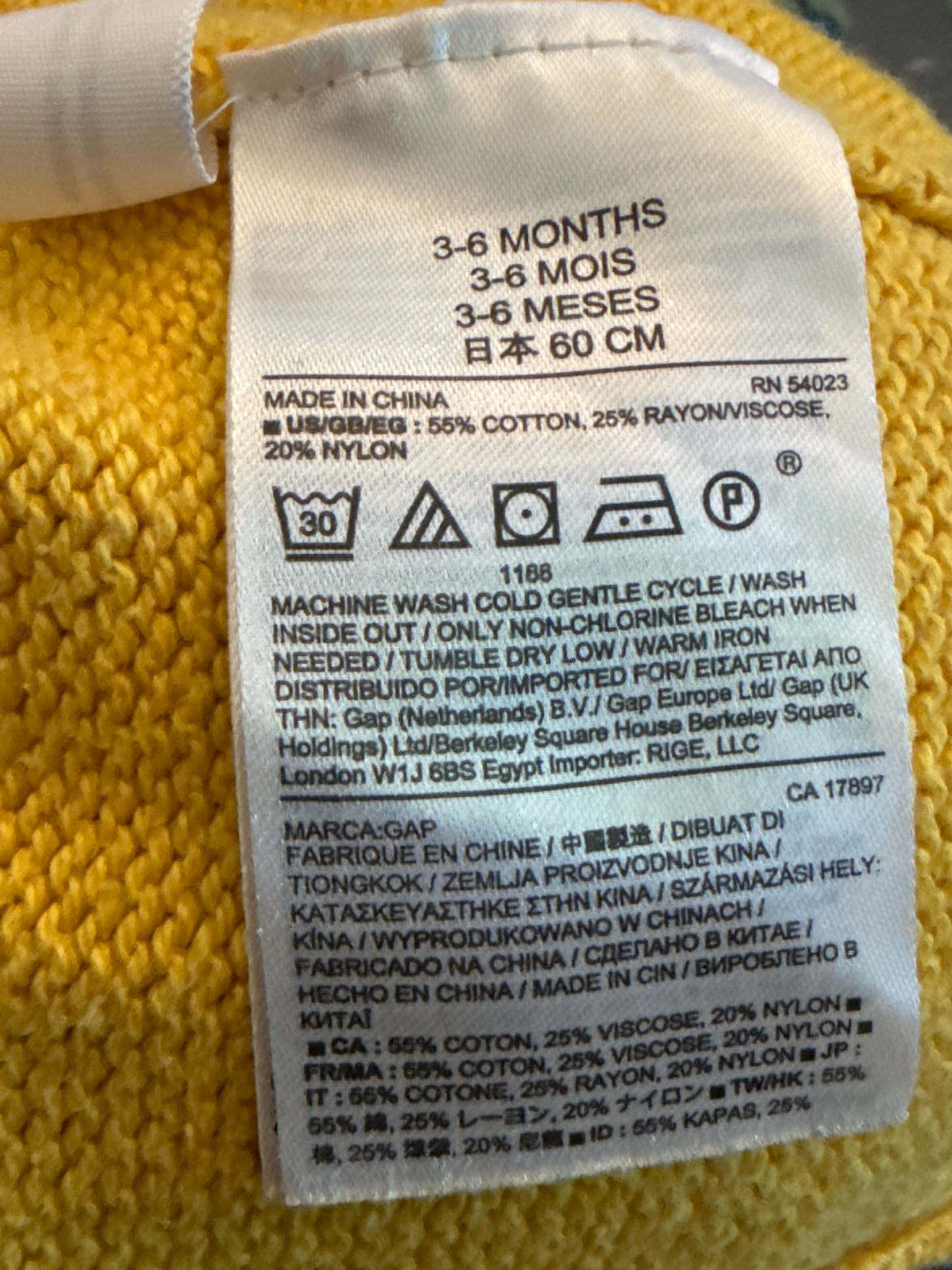 Charlie Brown Baby Gap Knit Onesie 3-6m fits big 6-9m