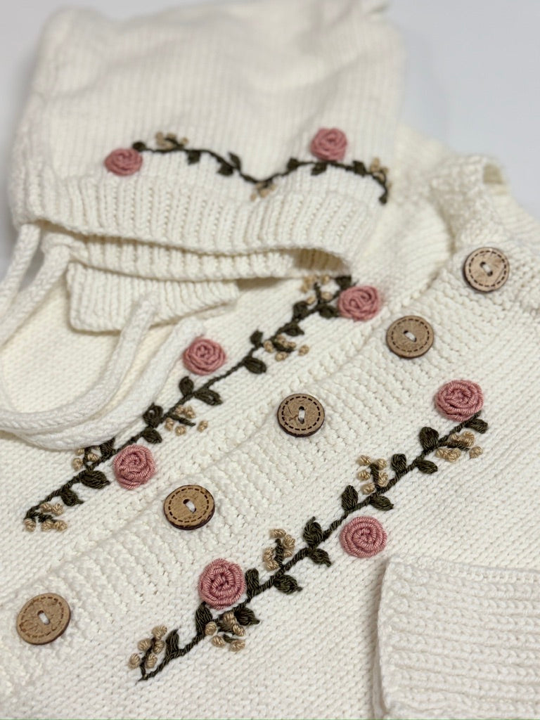 Knitted 2pc Hat and Onesie 6-12m