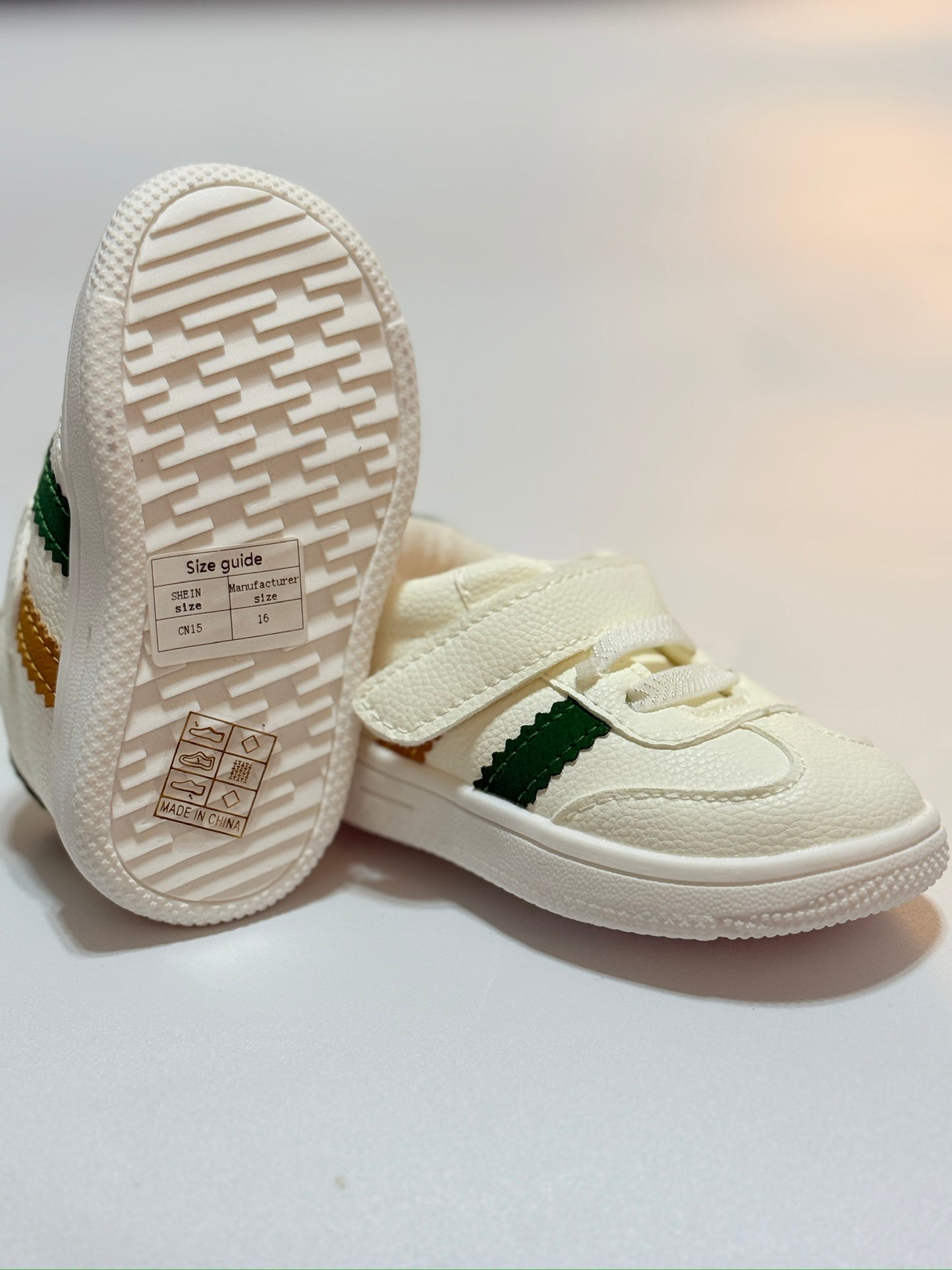 Shein Sneakers 15/16= 5/6